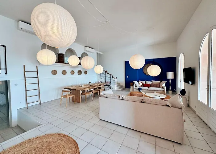 Villa Pieds Dans L Eau La Nartelle Sainte-Maxime