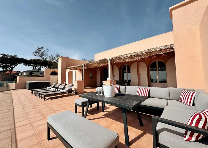 Pieds Dans L Eau La Nartelle Villa *