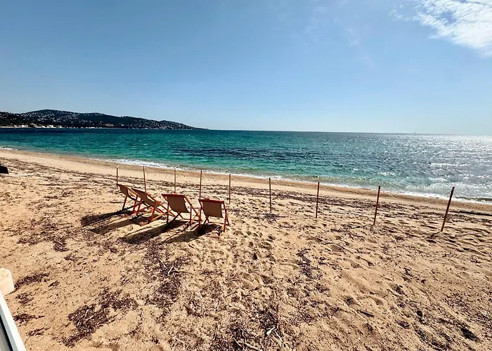 Villa Pieds Dans L Eau La Nartelle