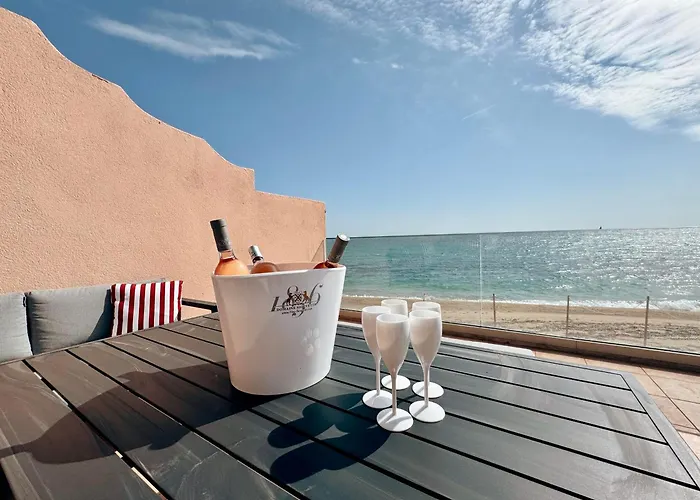 Pieds Dans L Eau La Nartelle *